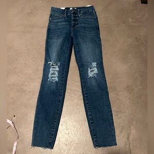 Good American “Good Legs” Dark Blue Distressed jeans